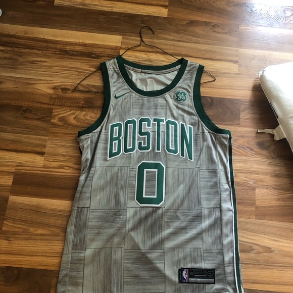 jayson tatum grey jersey